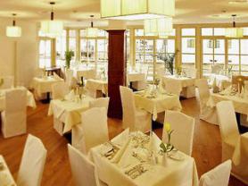 Rakouský hotel Astoria s restaurací