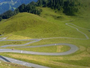 Cesta vedoucí na Alpenhaus