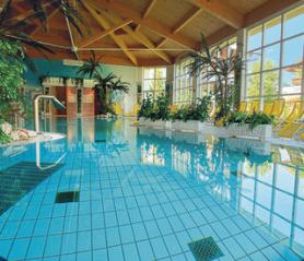 Bazén v rakouském hotelu Cordial